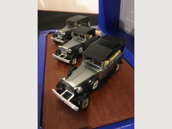 Image 1 of 18