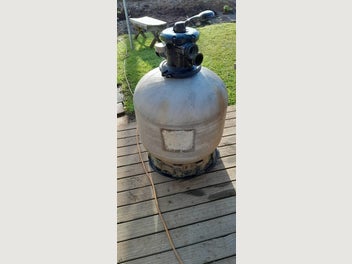Image 1 of 7