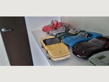 Image 1 of 5