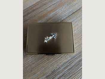 Image 1 of 5
