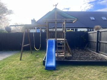 Image 1 of 6