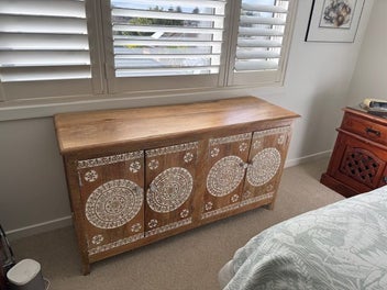 Image 1 of 8