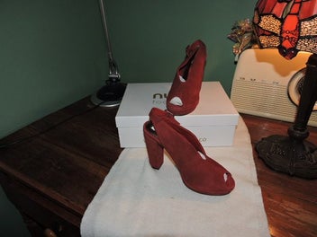 Image 1 of 5