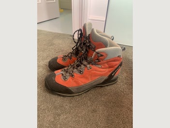 Image 1 of 6