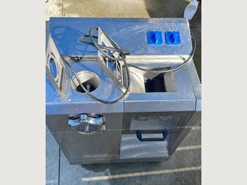 Image 1 of 5