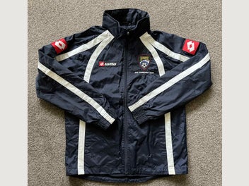 Image 1 of 5