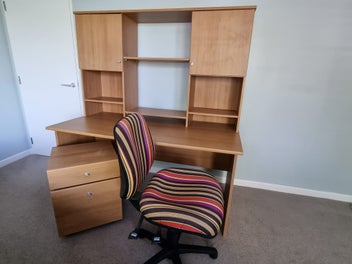 Image 1 of 4