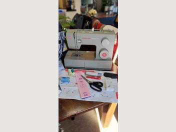 Image 1 of 7