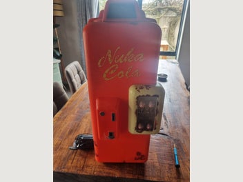 Image 1 of 7