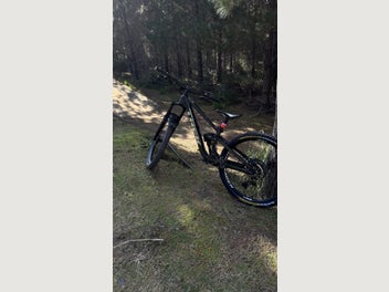 Image 1 of 6