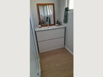 Image 1 of 7