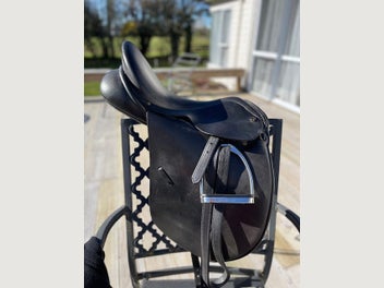 Image 1 of 8