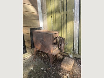 Image 1 of 6