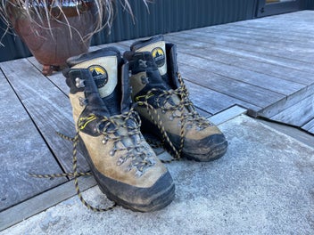 Image 1 of 3
