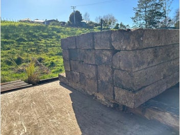 Image 1 of 6