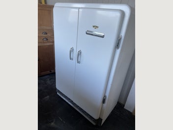 Image 1 of 8