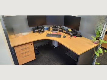 Image 1 of 7