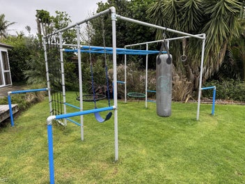 Image 1 of 3