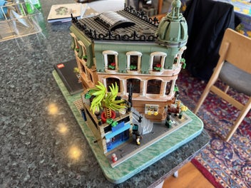 Image 1 of 3