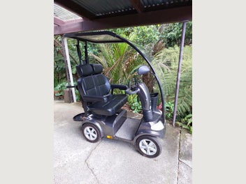 Image 1 of 6