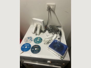 Image 1 of 4