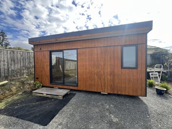 Image 1 of 6