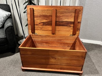 Image 1 of 6