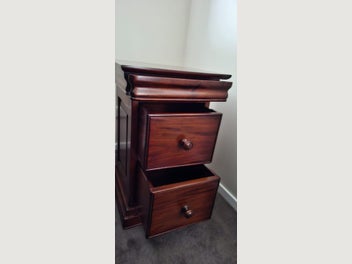 Image 1 of 7