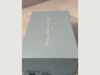 Image 1 of 6
