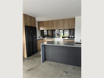 Image 1 of 20