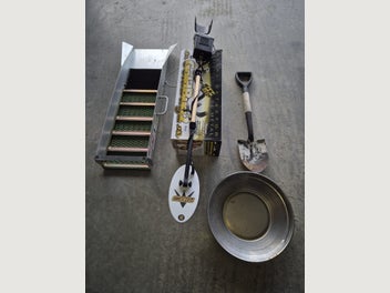 Image 1 of 4