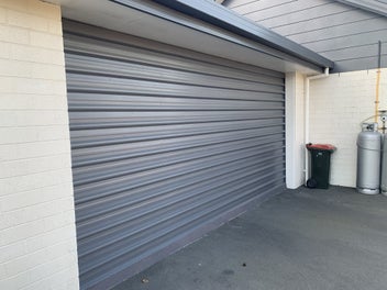 Image 1 of 7