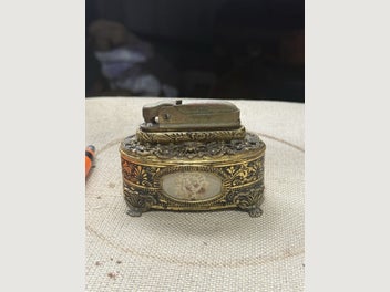 Image 1 of 4