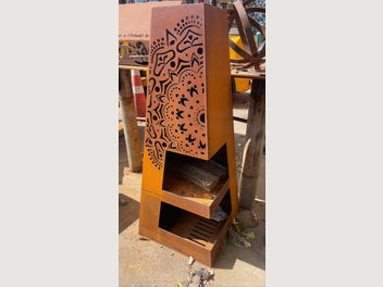 Image 1 of 3