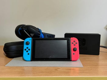 Image 1 of 5