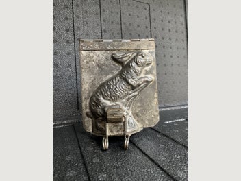 Image 1 of 18