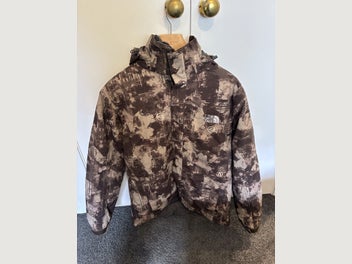 Image 1 of 7
