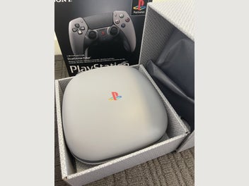 Image 1 of 6