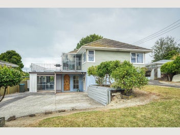 Image 1 of 1