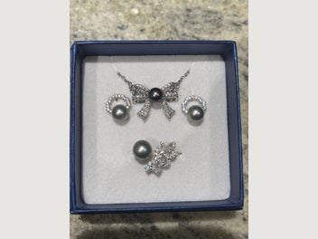 Image 1 of 3