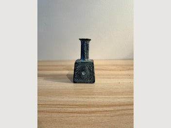Image 1 of 7