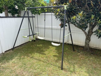Image 1 of 7