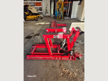 Image 1 of 2