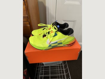 Image 1 of 7