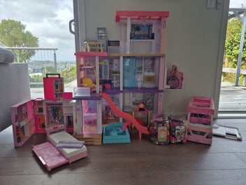 Image 1 of 7