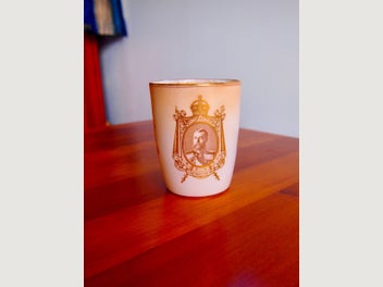 Image 1 of 7