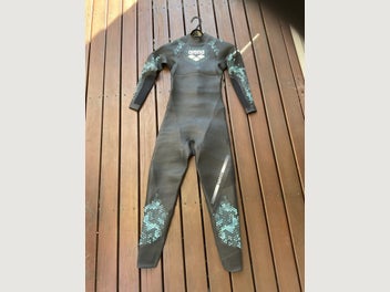 Image 1 of 5