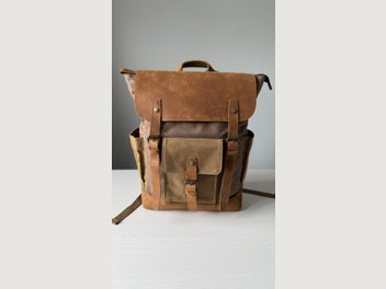 Image 1 of 7