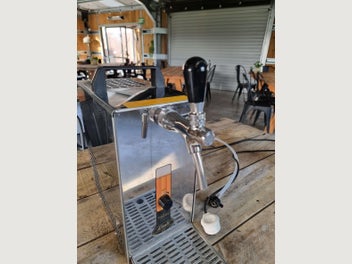 Image 1 of 6