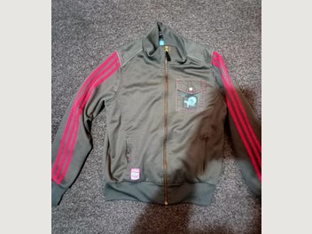 Image 1 of 4